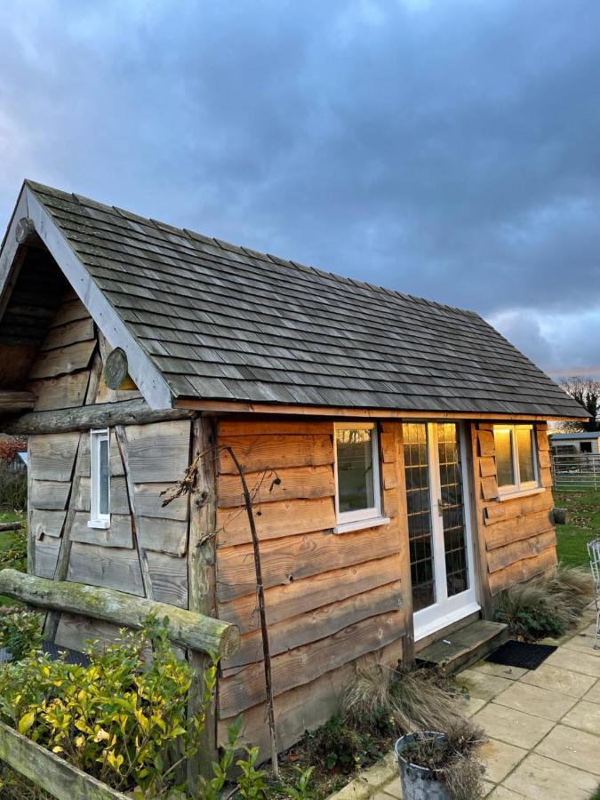 The Hat'S Hut Mixbury Dış mekan fotoğraf